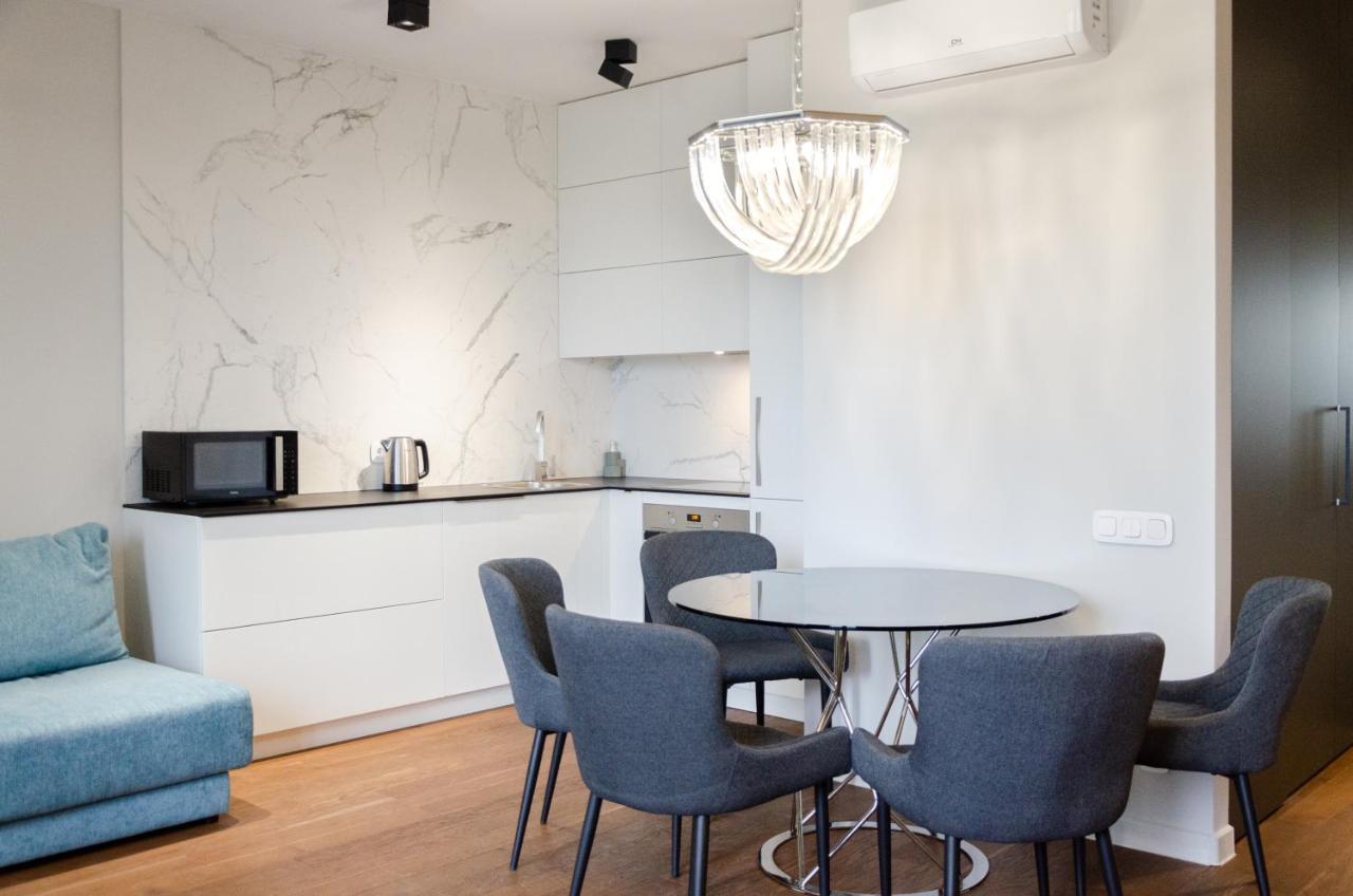 Petrovdom 9-102 In Best Apartment In Rc New York Concept House Kyiv Exterior photo
