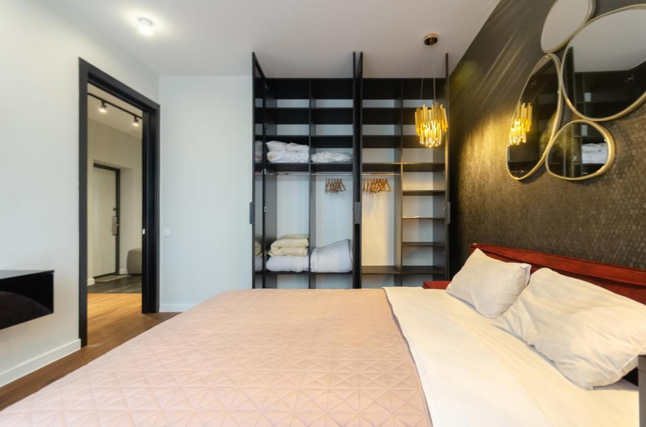 Petrovdom 9-102 In Best Apartment In Rc New York Concept House Kyiv Exterior photo